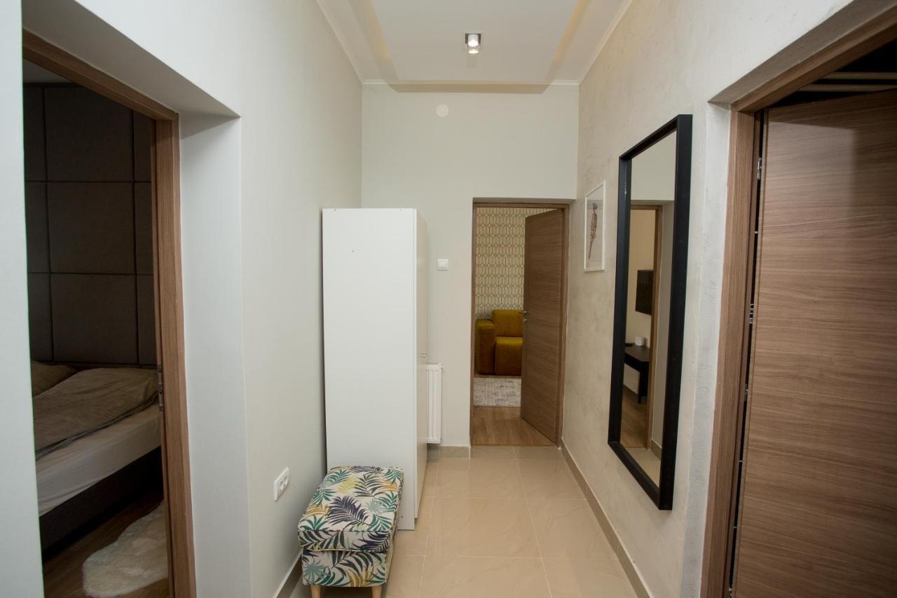 Apartman Zeka Paragvajac Appartamento Subotica Esterno foto