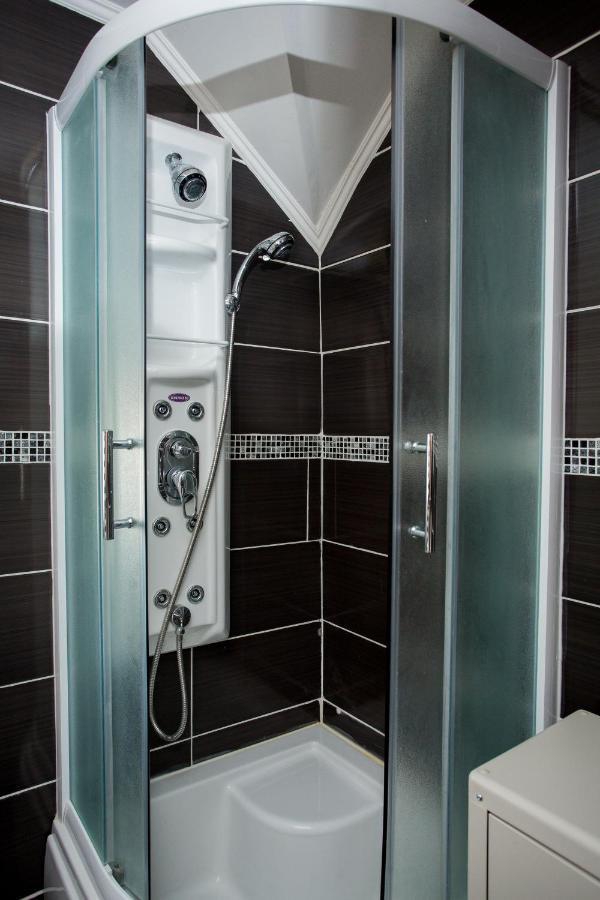 Apartman Zeka Paragvajac Appartamento Subotica Esterno foto