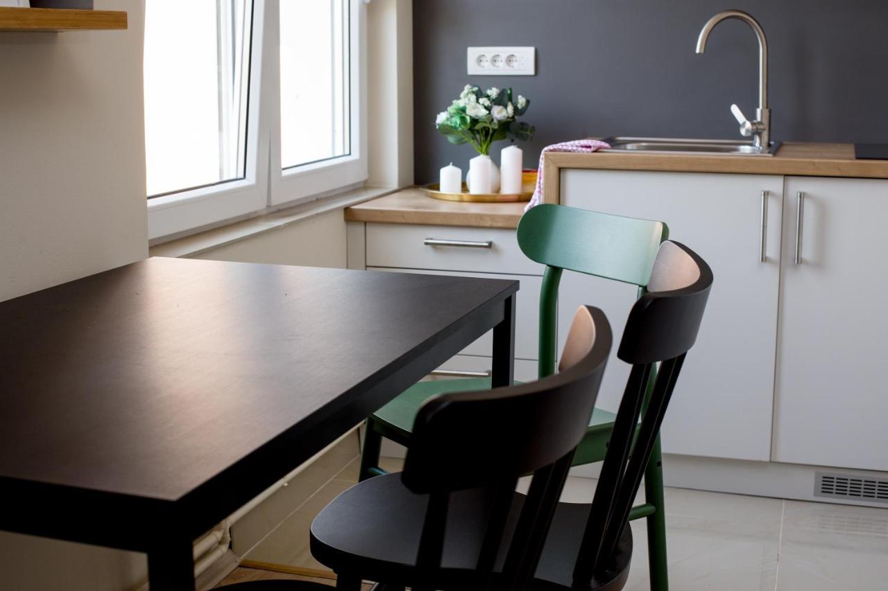 Apartman Zeka Paragvajac Appartamento Subotica Esterno foto