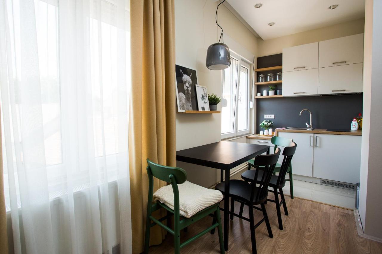 Apartman Zeka Paragvajac Appartamento Subotica Esterno foto